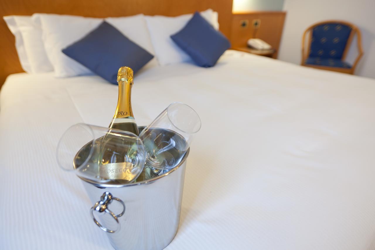 Una Hotels Occhiobello Bagian luar foto