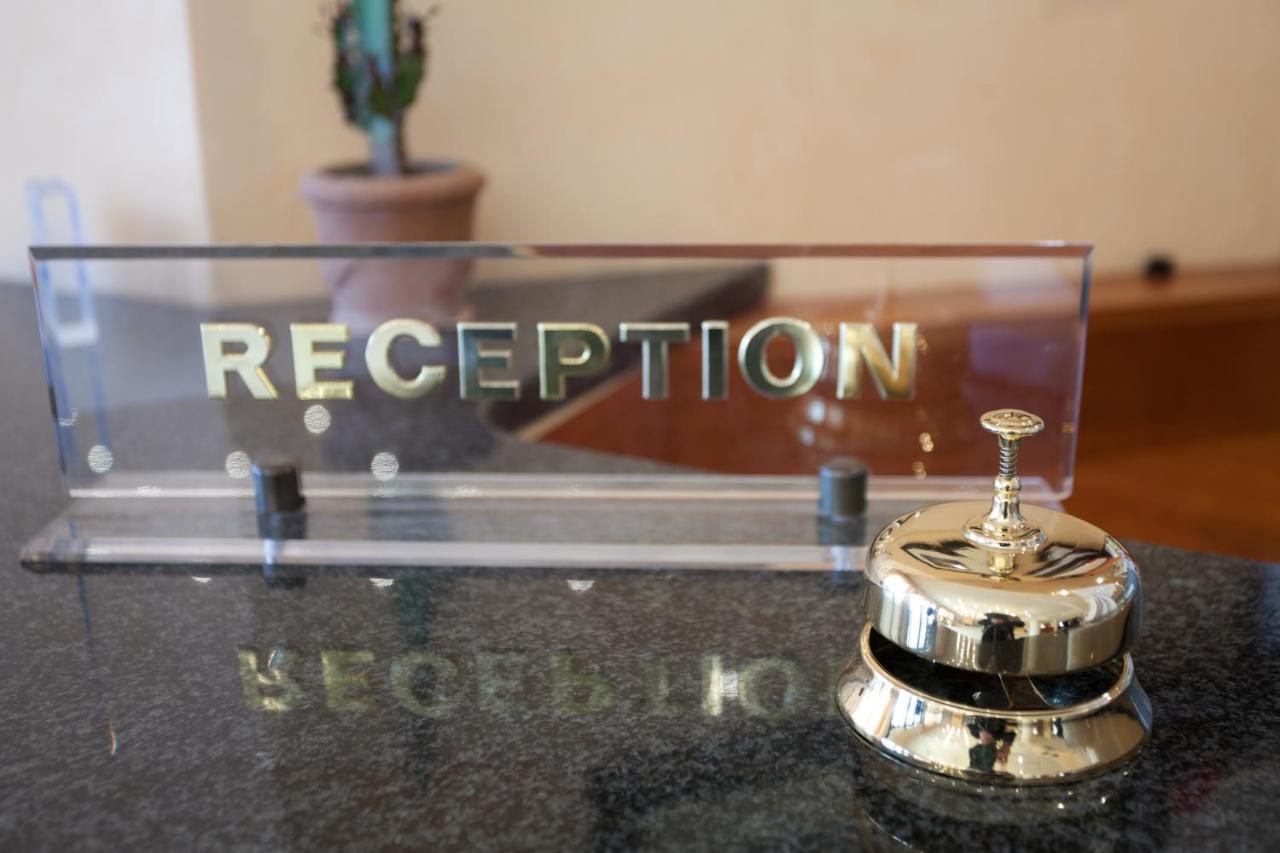 Una Hotels Occhiobello Bagian luar foto